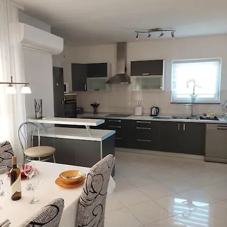 Apartment Comfortable With Pool *